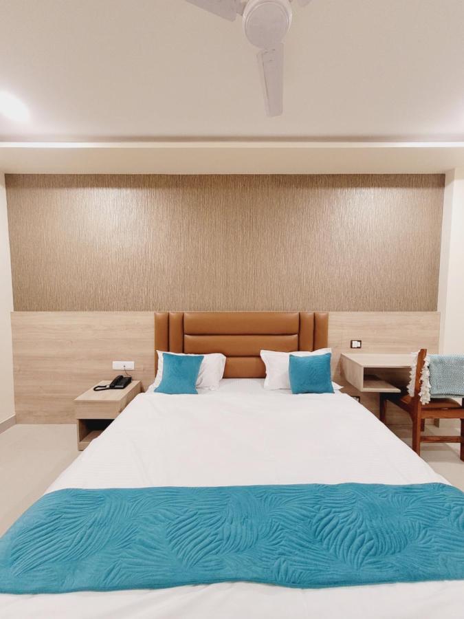Hotel Ananda Kashi พาราณสี ภายนอก รูปภาพ