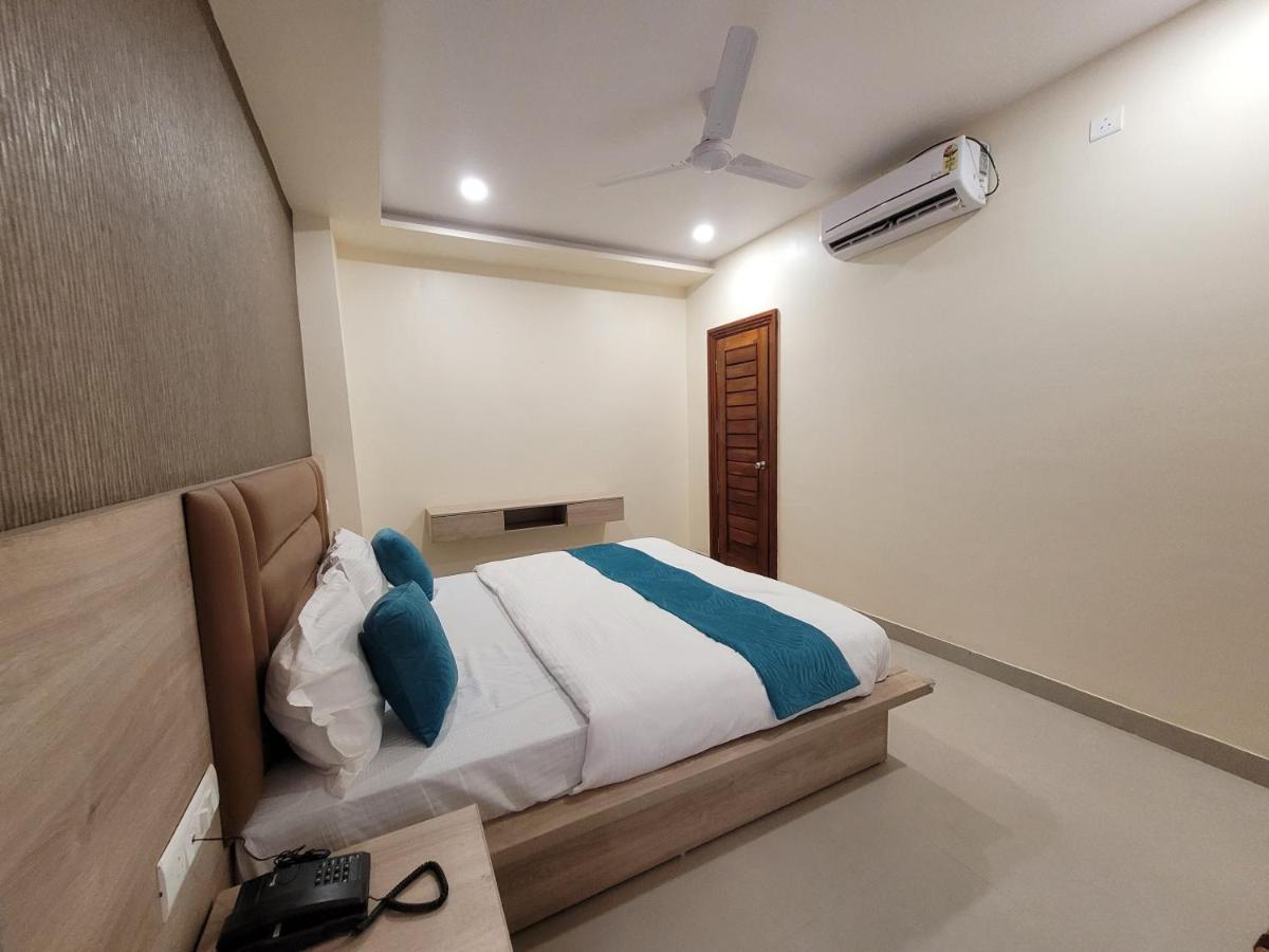 Hotel Ananda Kashi พาราณสี ภายนอก รูปภาพ